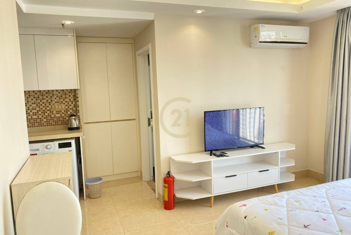 Good Studio for rent at BKK1