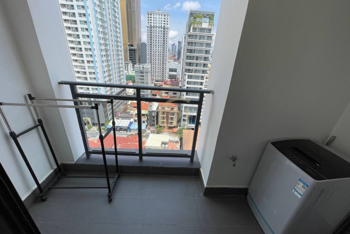 Nice Two Bedroom for rent at BKK1