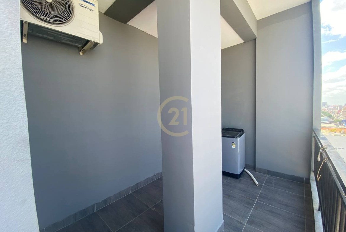 Good Studio for rent at Prampi Makara