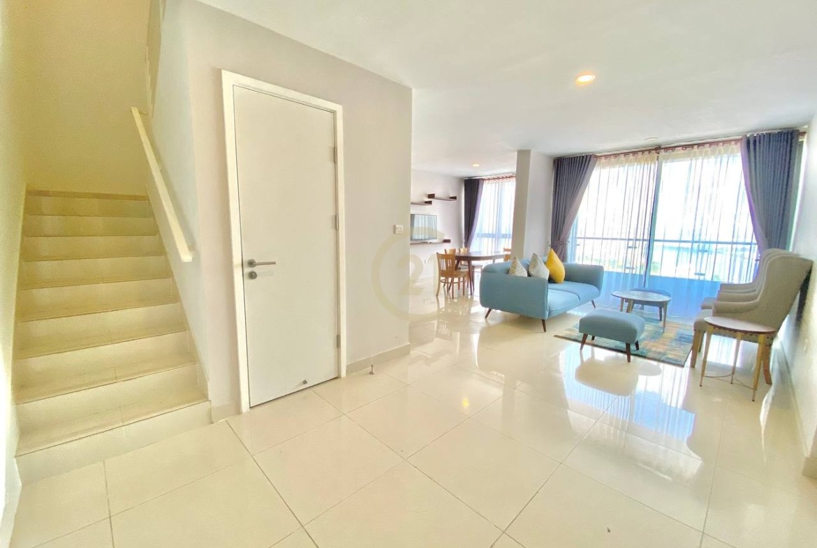 4 Bedroom Condo for Rent at Tonle Bassac