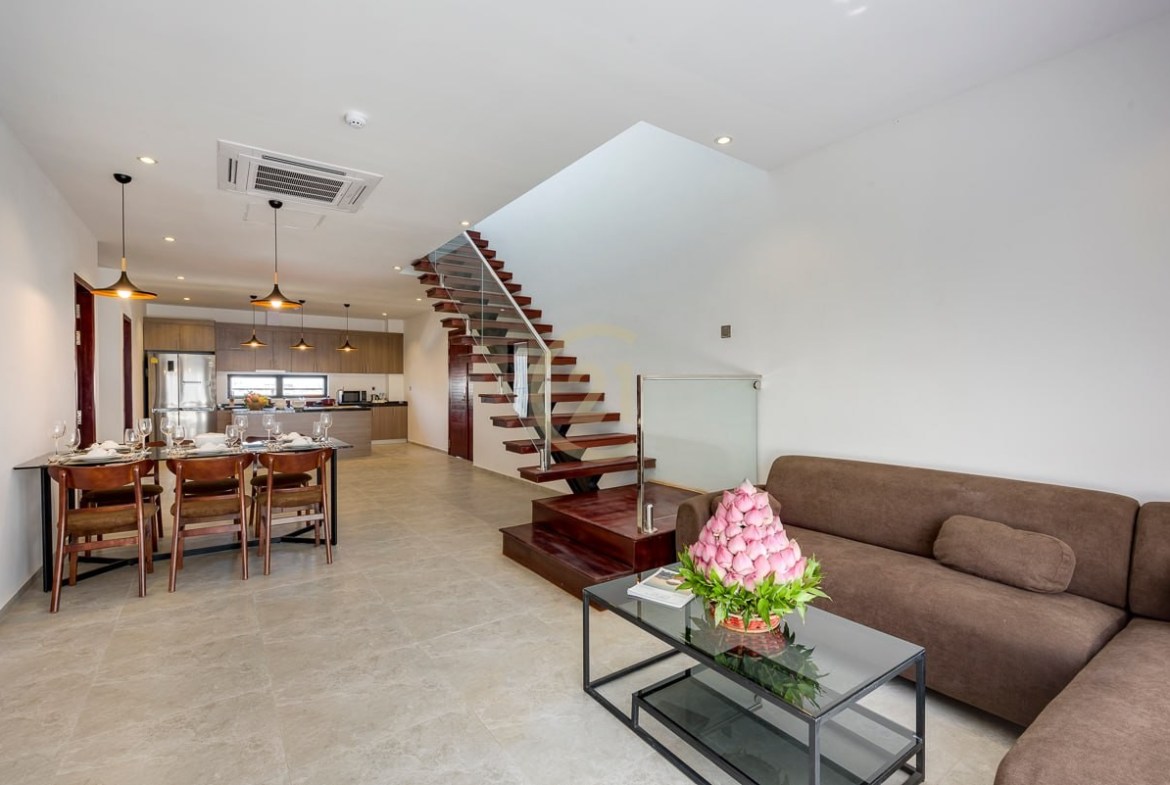 Modern Penthouse Duplex 4Bedroom For Rent At BKK2