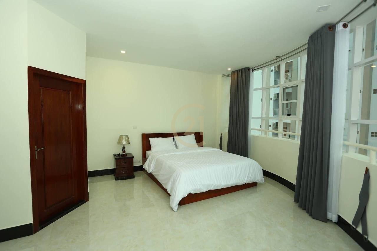 2 Bedroom Serviced Apartment For Rent at BKK2