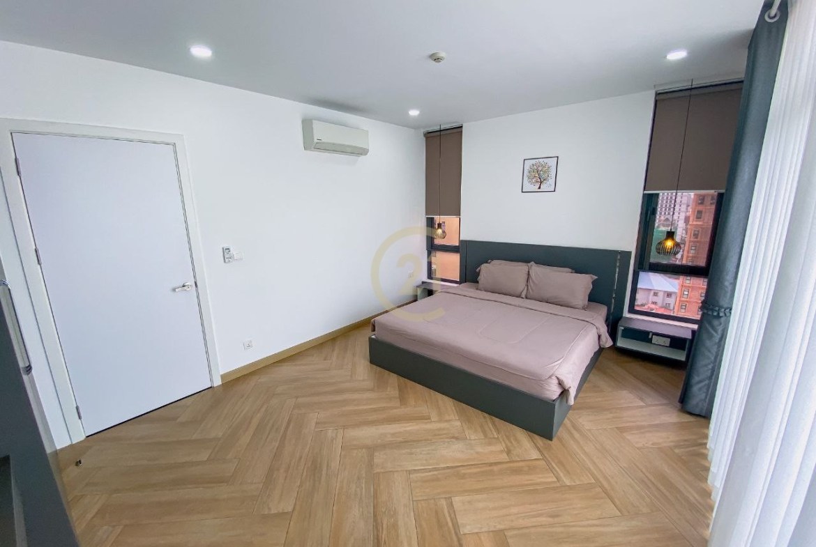 MODERN ONE BEDROOM FOR RENT AT BKK1