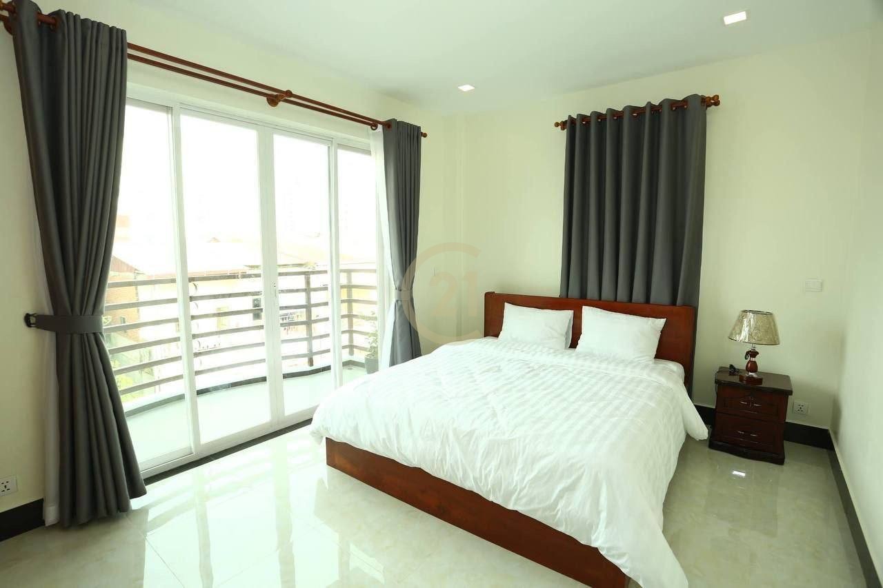 2 Bedroom Serviced Apartment For Rent at BKK2