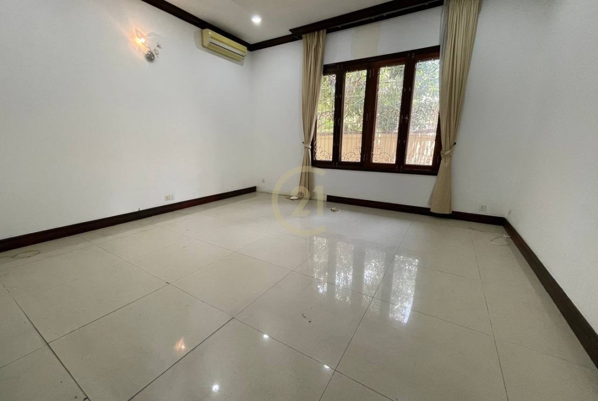 Villa for Rent at | Daun Penh, Phnom Penh