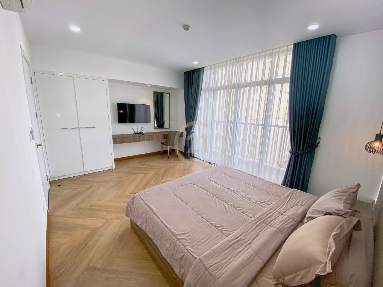 Modern One Bedroom For Rent At BKK1