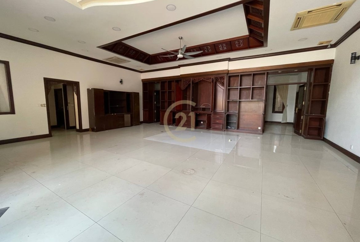 Villa for Rent at | Daun Penh, Phnom Penh