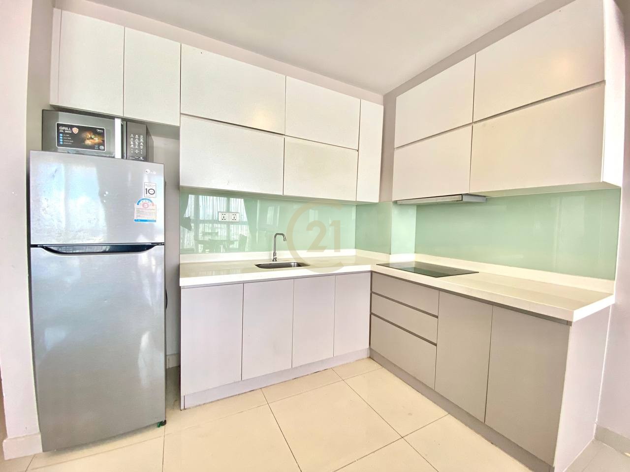 photo_8_2024-11-18_10-59-20 4 Bedroom Condo for Rent at Tonle Bassac