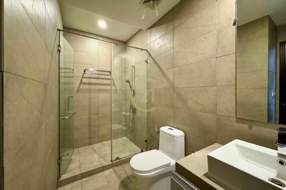 LUXURIOUS TWO BEDROOM FOR RENT