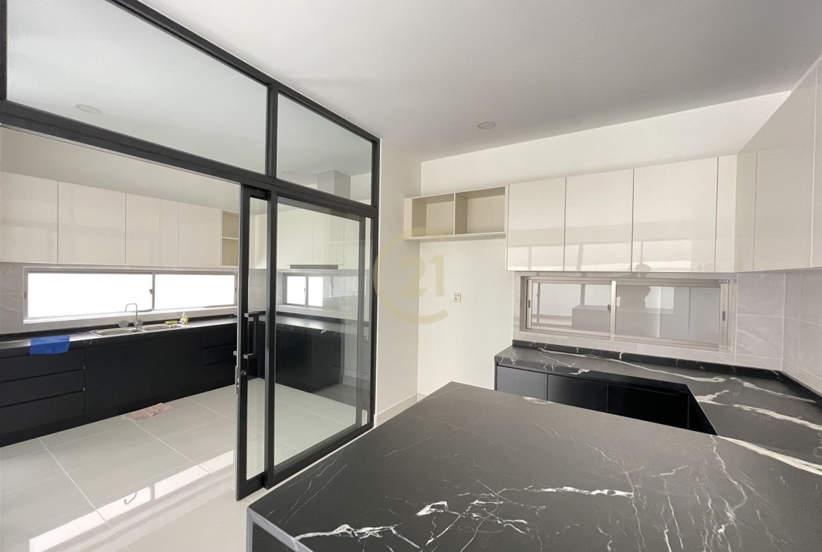 Villa for sale in Peng Hout 50M