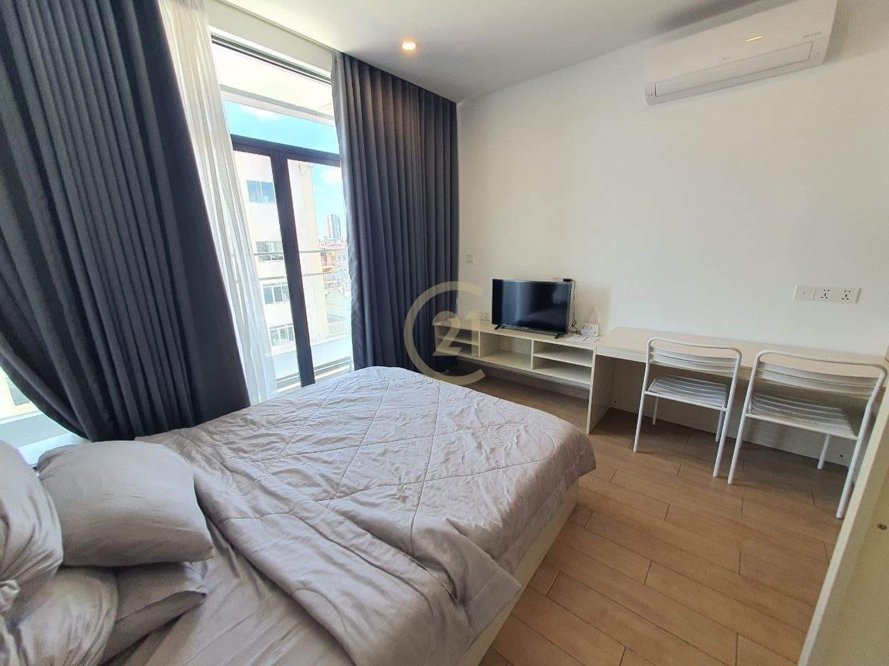 Good Price Studio Condo For Rent at 7 Makara
