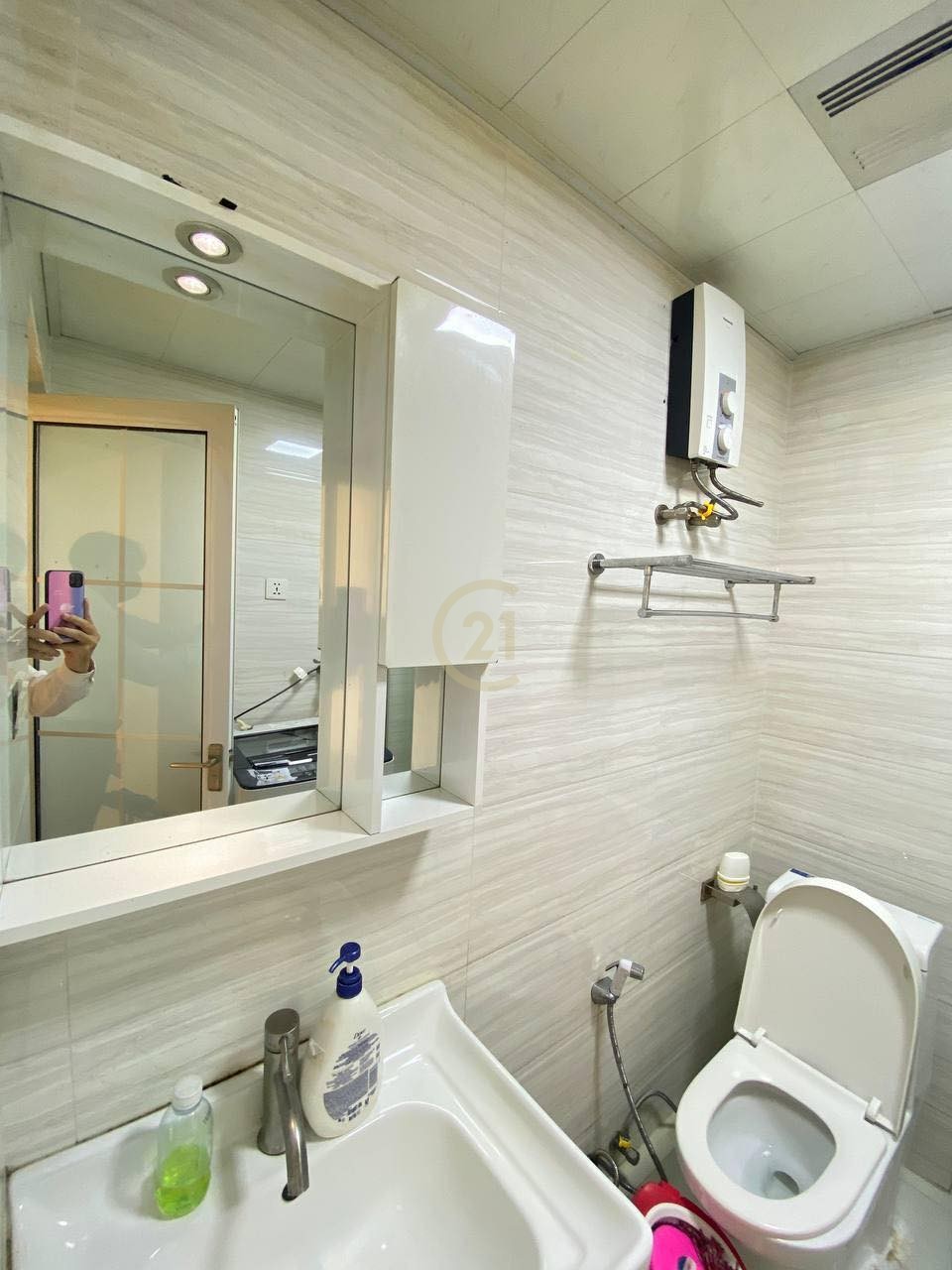 COZY ONE BEDROOM FOR RENT