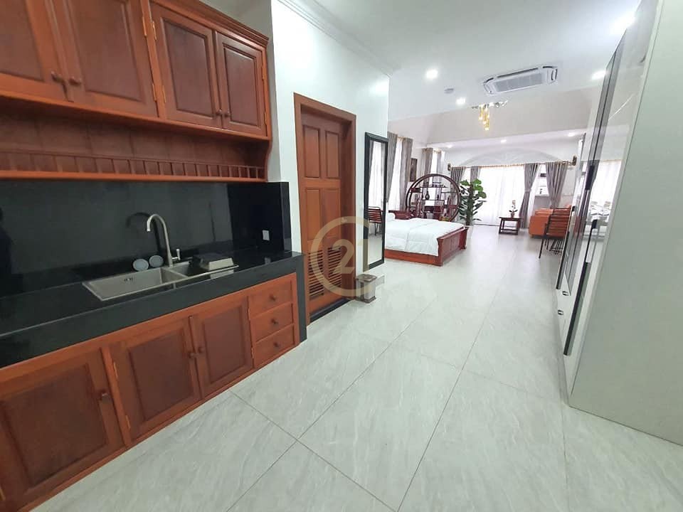 Penthouse Studio Room For Rent at BKK1