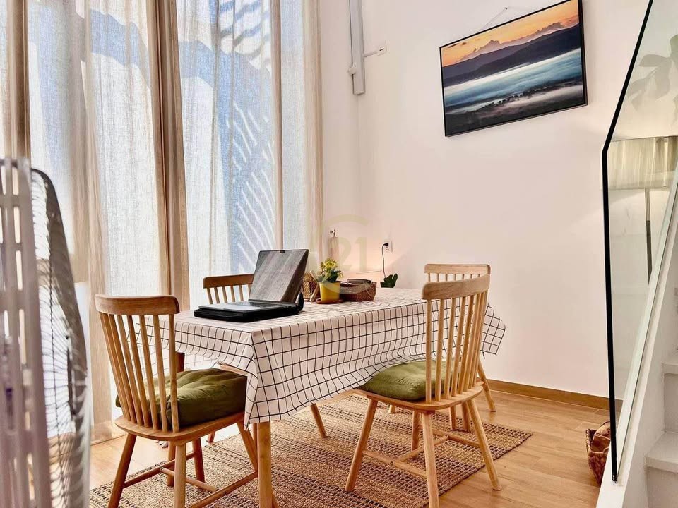 COZY LOFT STYLE FOR RENT