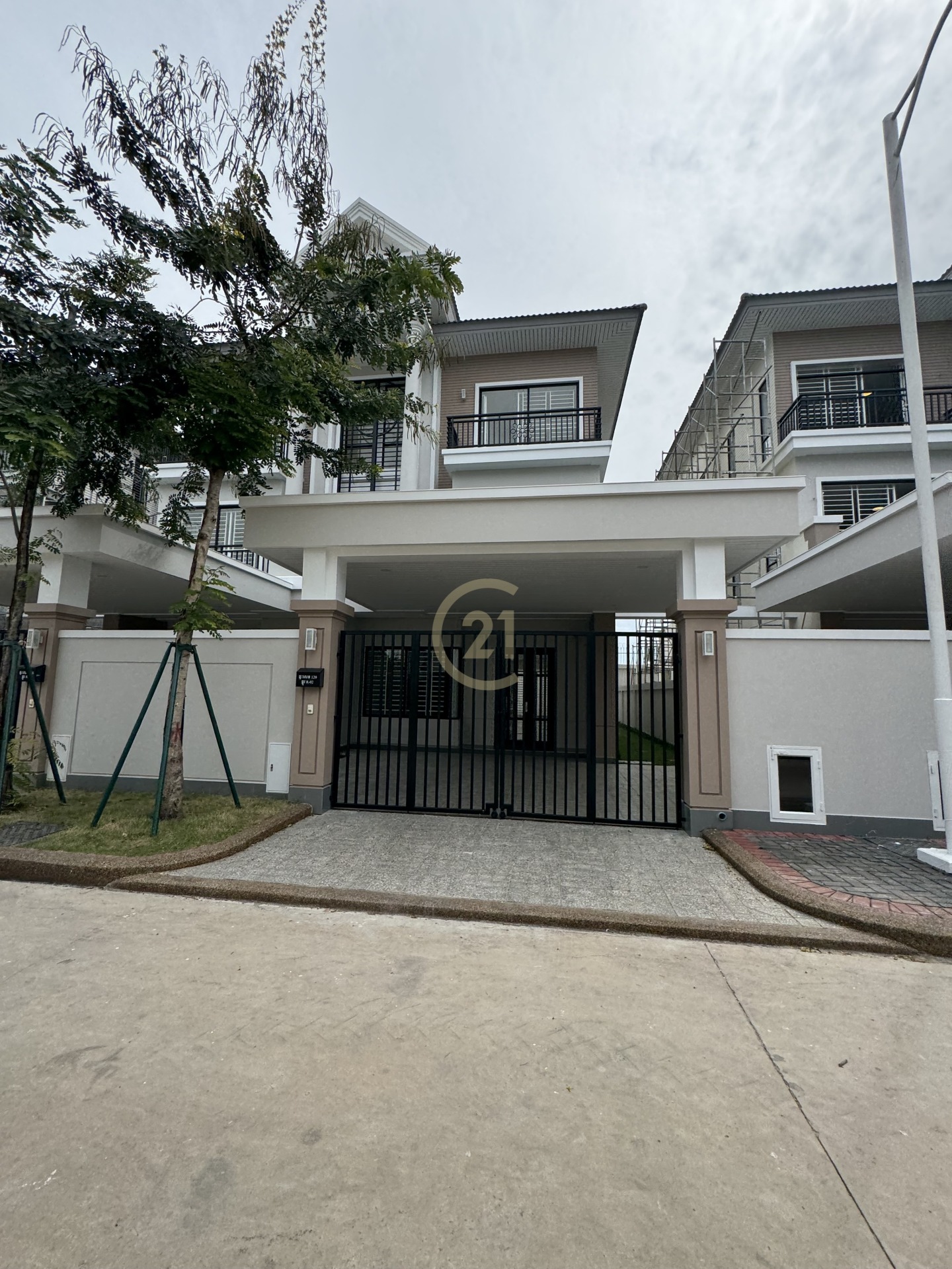 Twin villa for rent with fully furnished in Peng Hout Berng Snao