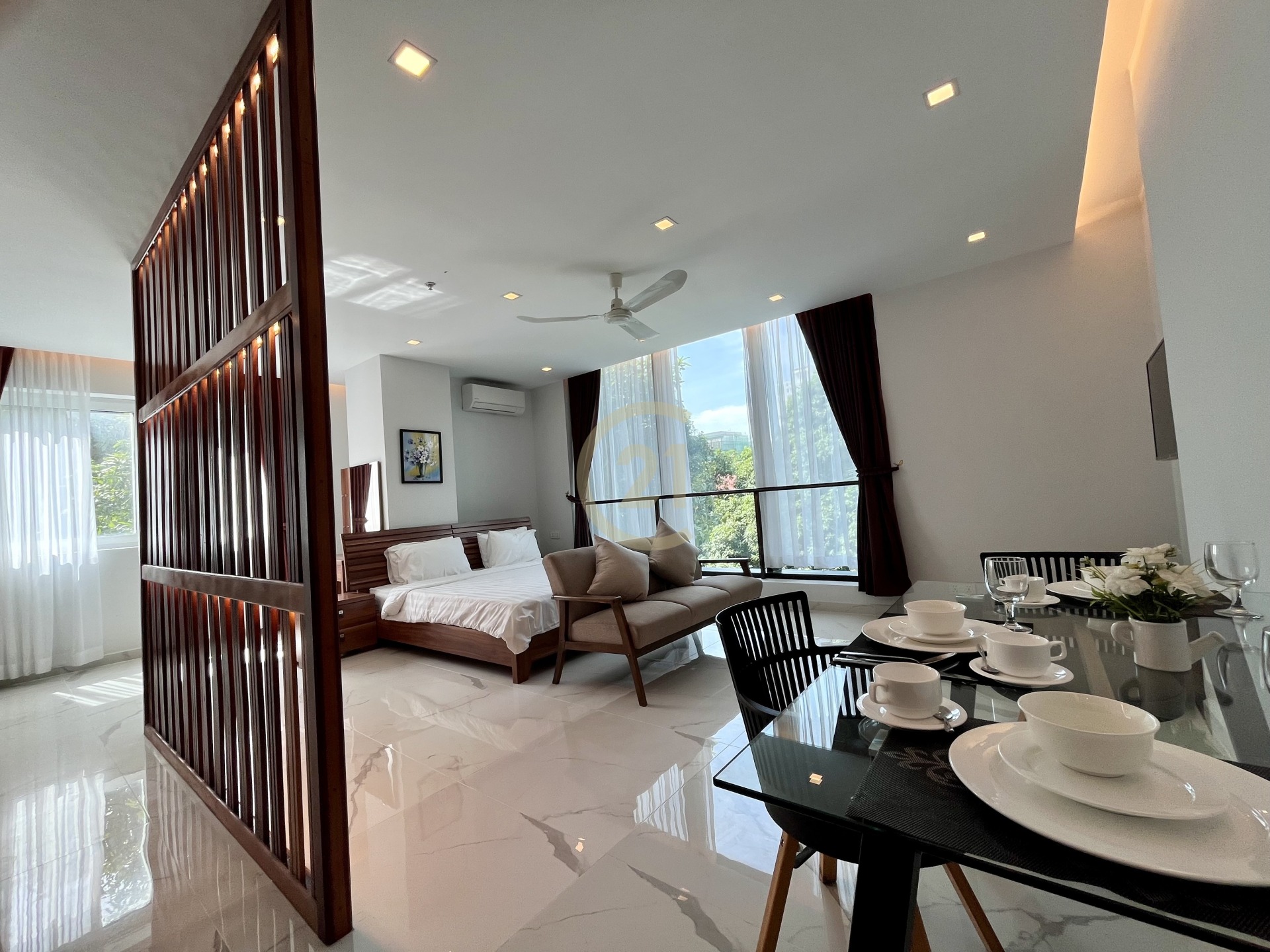 Luxury Studio Room for Rent | BKK1 – Prime Location