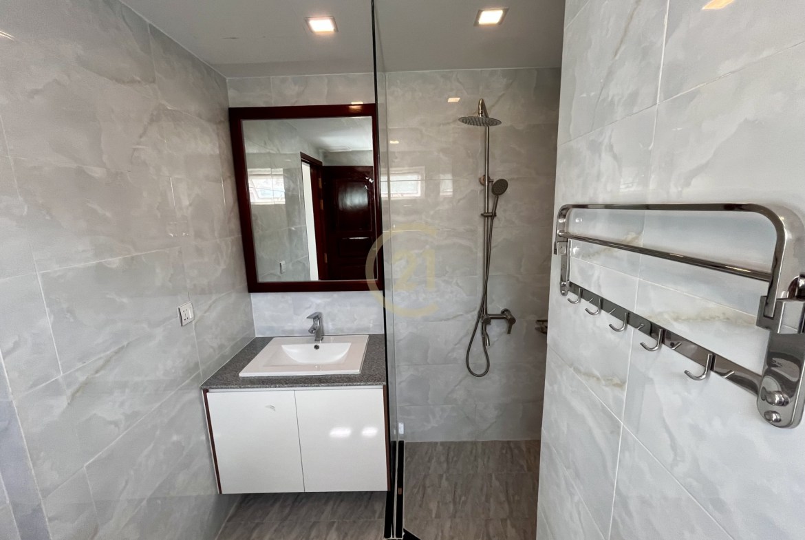 Luxury Studio Room for Rent | BKK1 – Prime Location