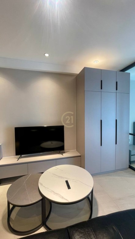 1 Bedroom Condo For Rent at Time Square 3