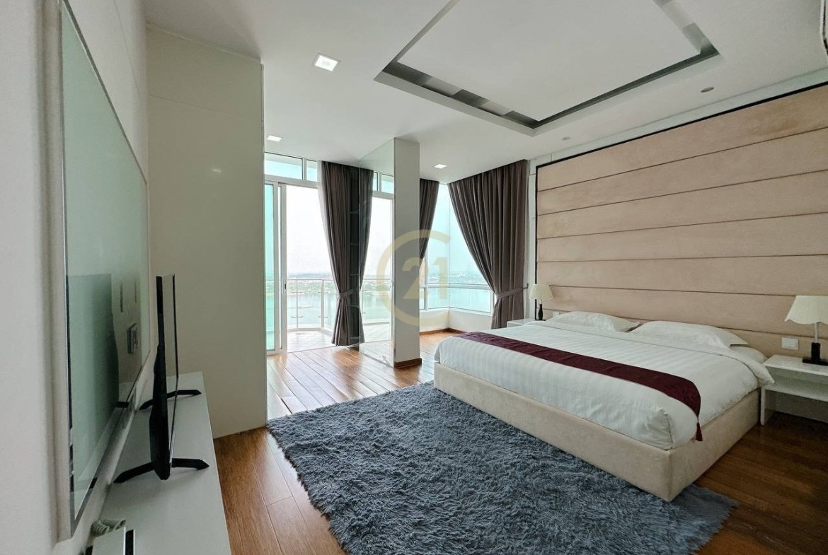 PREMIUM FOUR BEDROOM FOR RENT