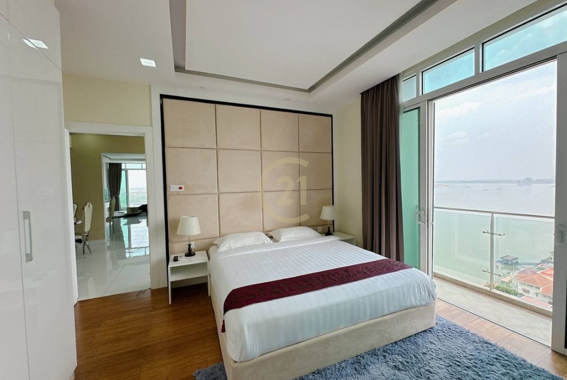 PREMIUM FOUR BEDROOM FOR RENT