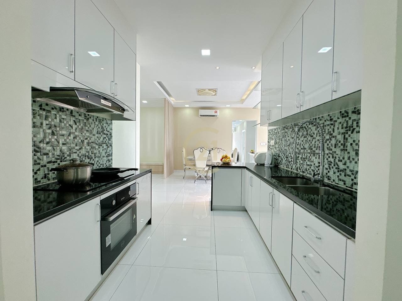 PREMIUM FOUR BEDROOM FOR RENT