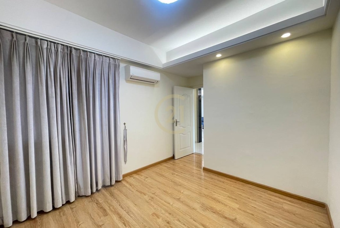 Luxury Four Bedroom for rent at Toul Kork