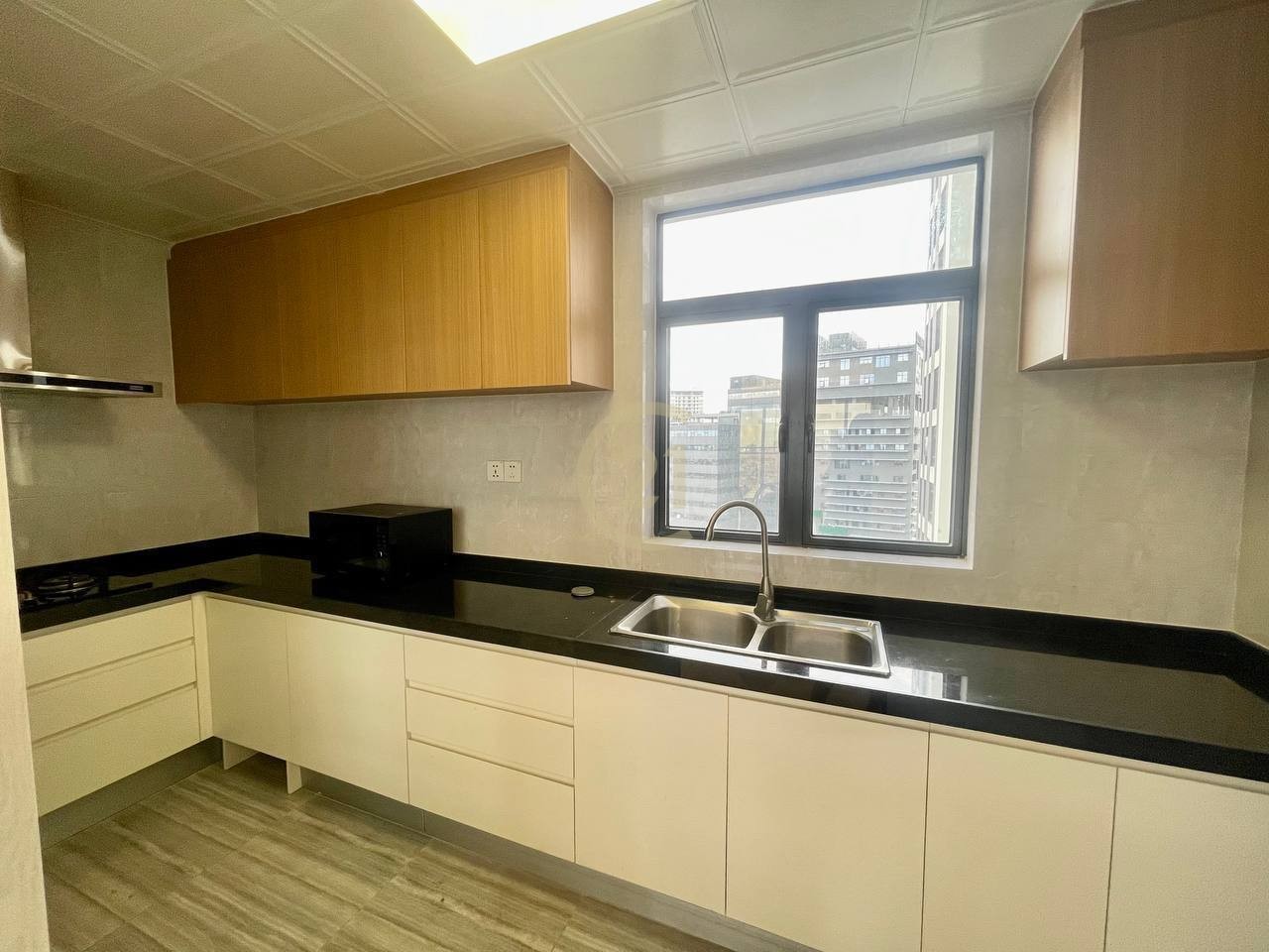 Luxury Four Bedroom for rent at Toul Kork