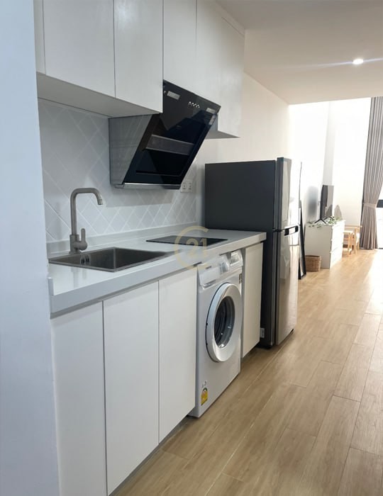 VINTAGE DUPLEX ROOM FOR RENT