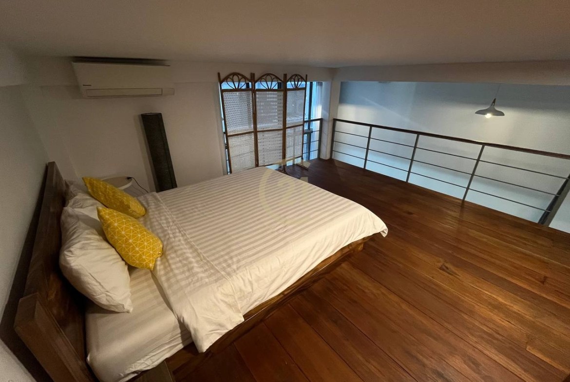 Duplex One Bedroom for rent at BKK3