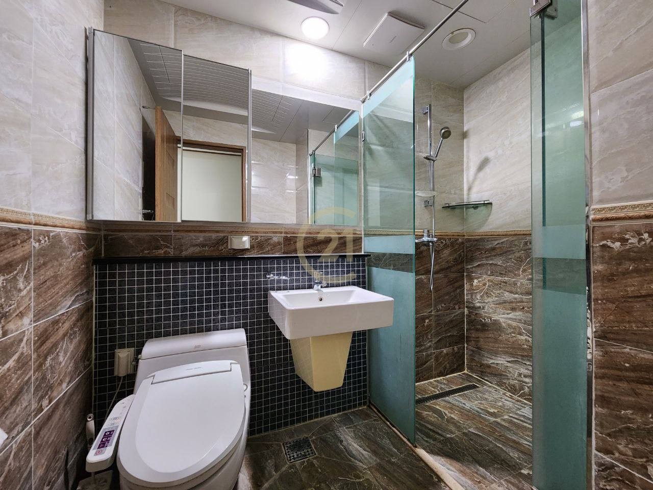 Condo 1 Bedroom For Rent at BKK1