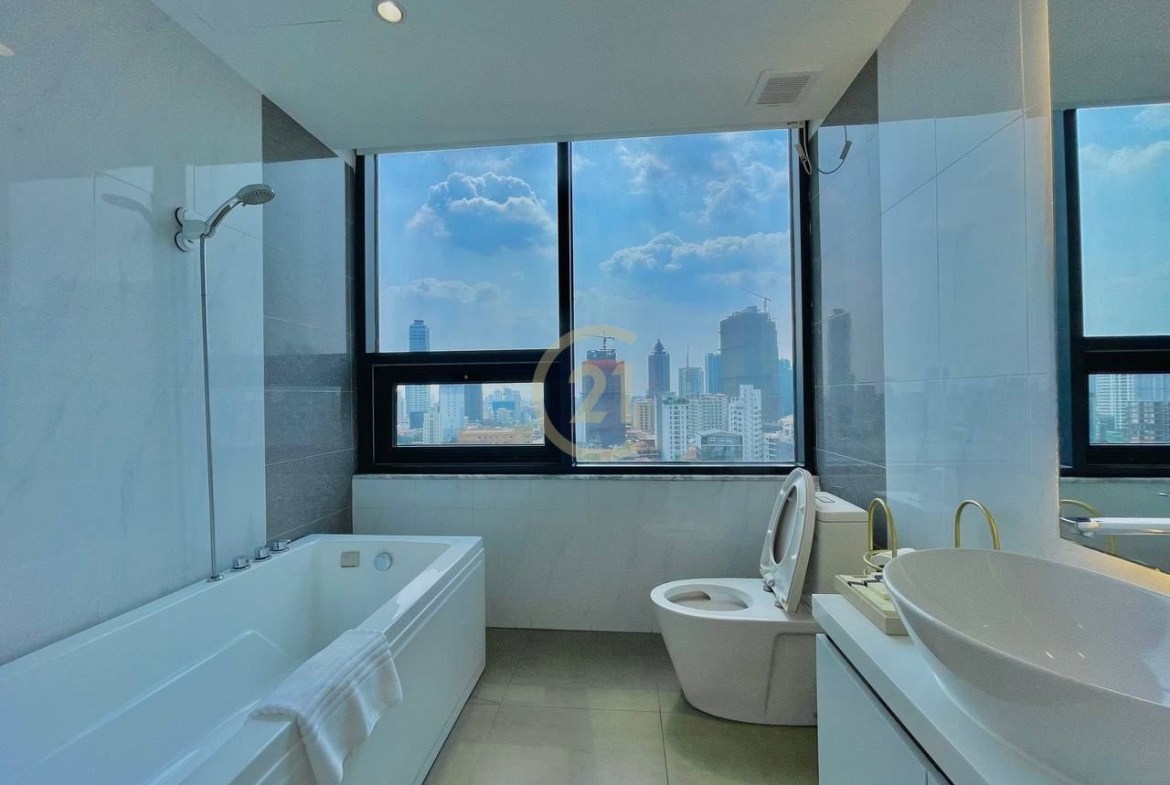 Stylish 3 Bedroom For Rent At Tonle Bassac