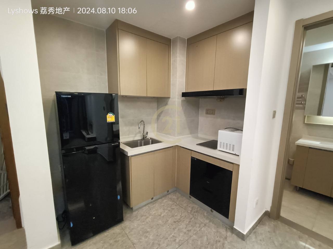 One Bedroom Condo For Rent at R&F