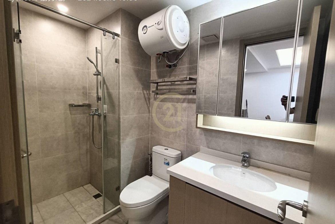 One Bedroom Condo For Rent at R&F