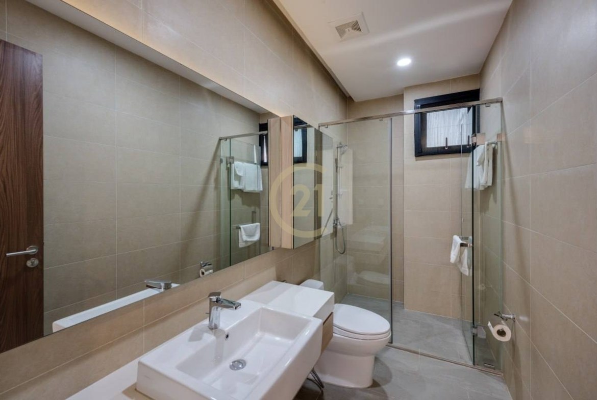 Modern Two Bedroom For Rent At Chamkar Morn