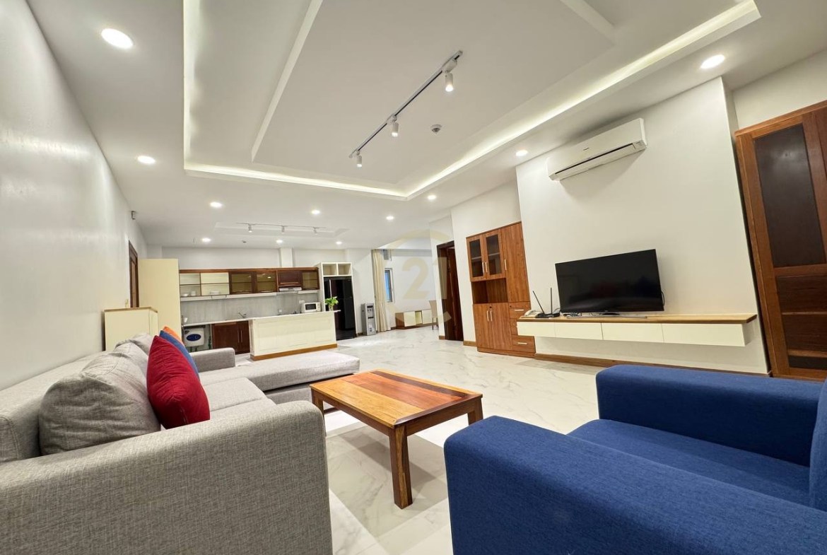 Big Three Bedroom For Rent At Tonle Bassac
