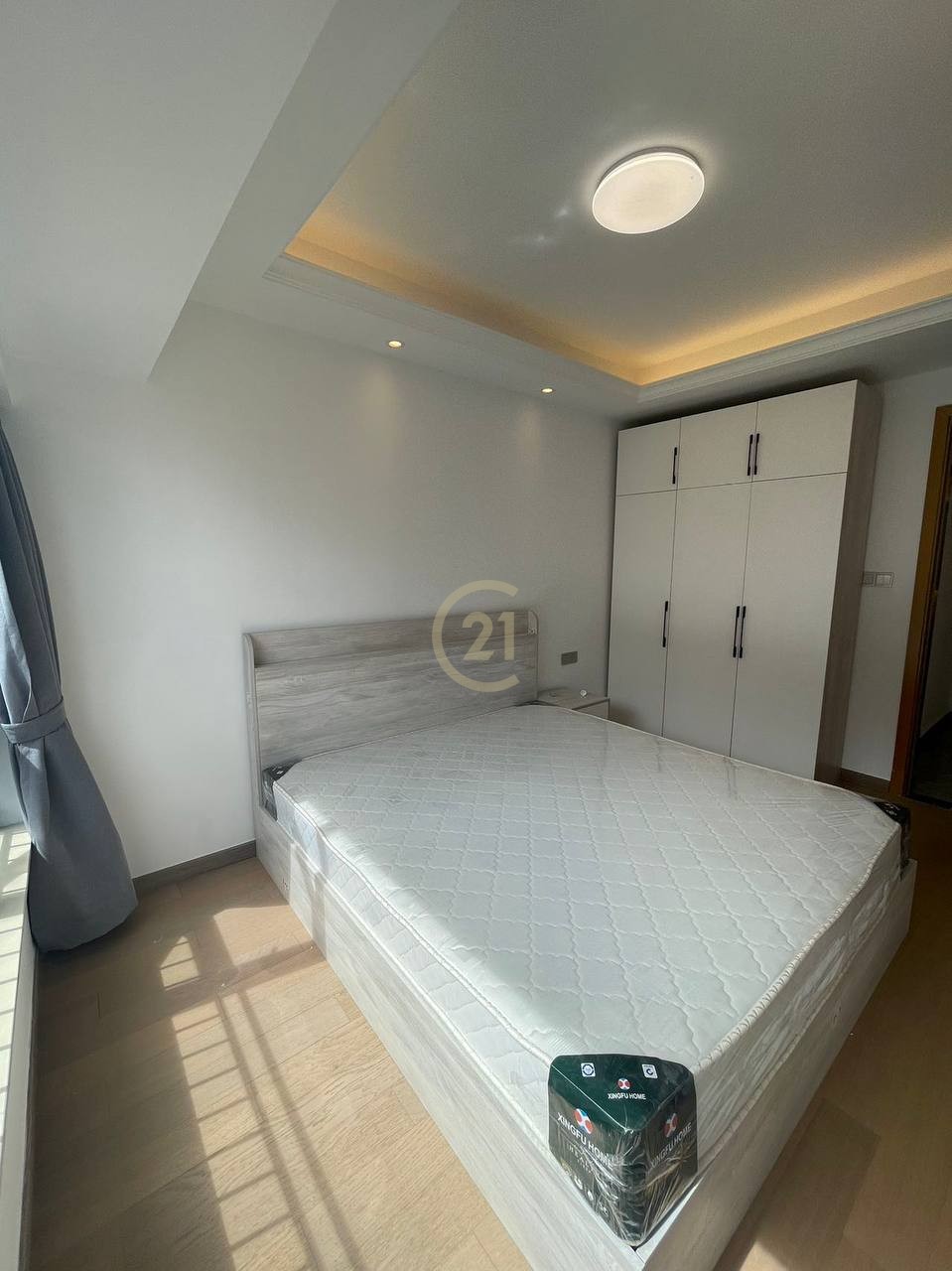 Nice 2 Bedroom For Rent at R&F Condo