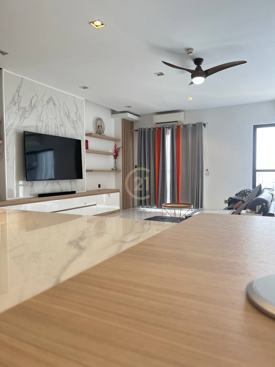 photo_5_2024-12-23_13-53-09 Luxury Penthouse for Rent at | Tonle Bassac, Phnom Penh