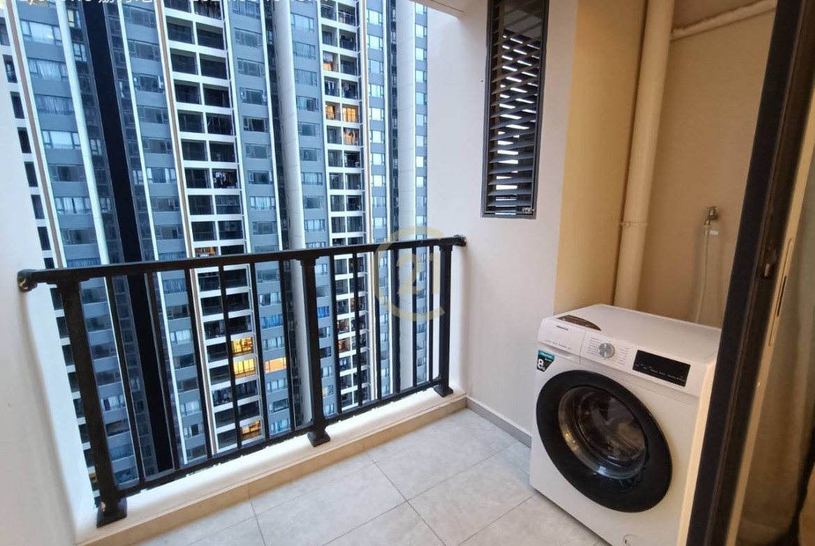 One Bedroom Condo For Rent at R&F