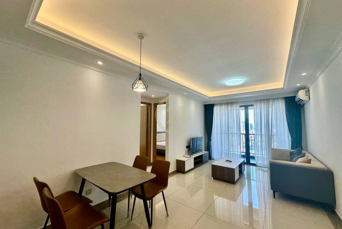 Condo 2 Bedroom For Rent at R&F