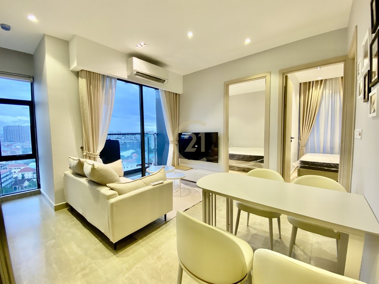 Beautiful 2 Bedroom For Rent at Toul Kork