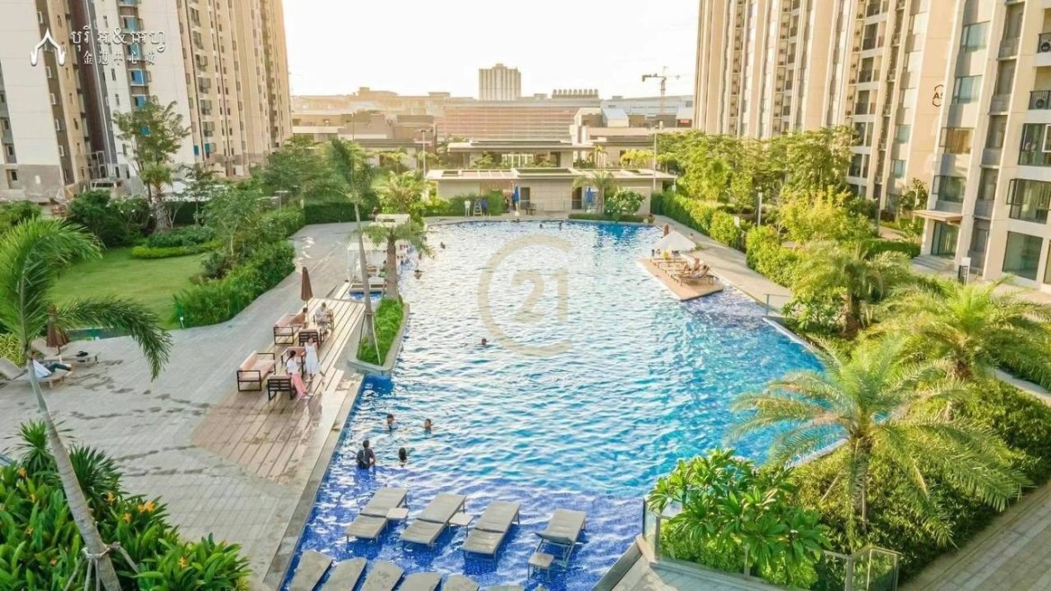 Special Price 2 Bedroom For Rent at R&F