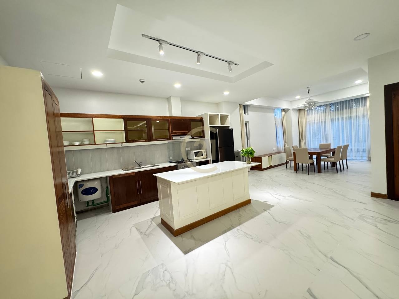 Big Three Bedroom For Rent At Tonle Bassac