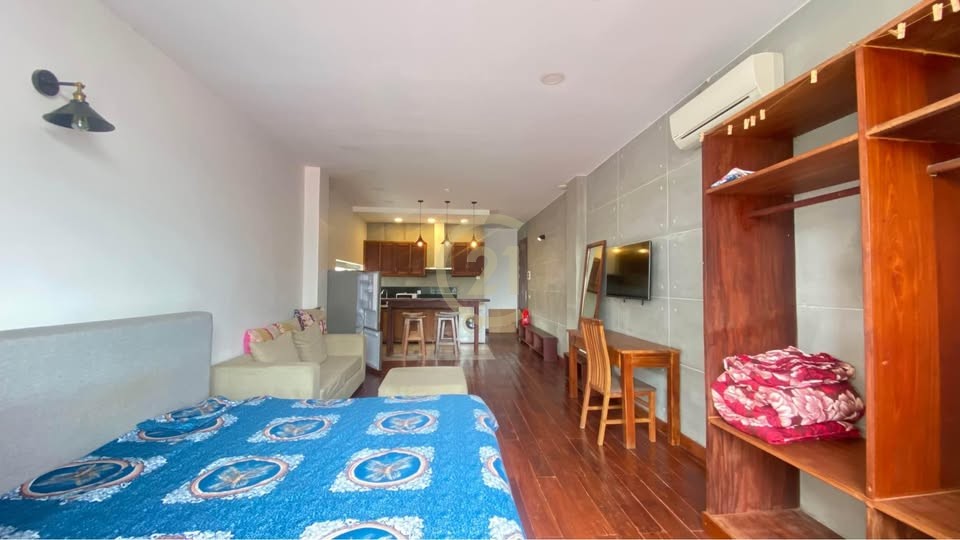VINTAGE ONE BEDROOM FOR RENT