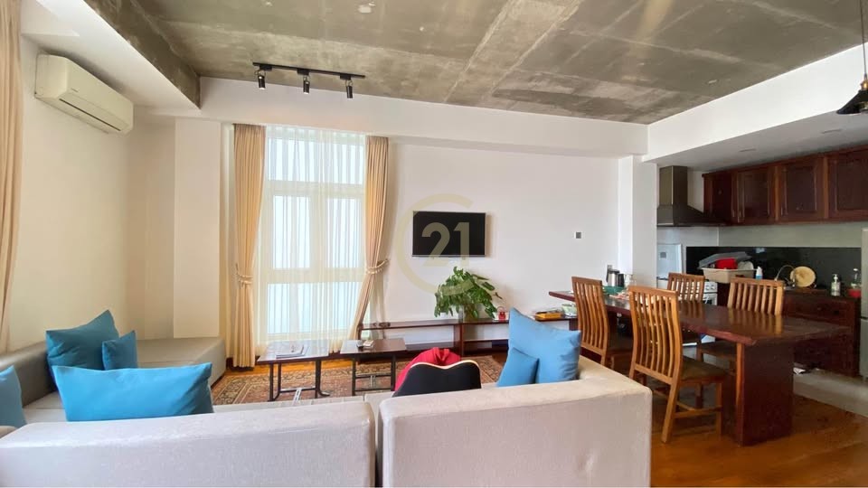 VINTAGE ONE BEDROOM FOR RENT