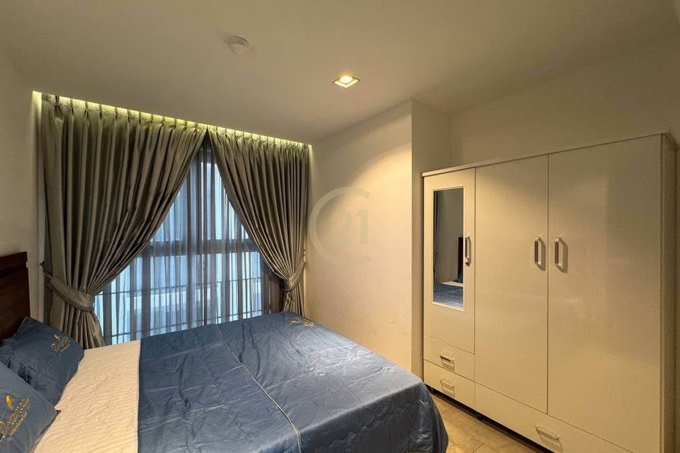 VINTAGE TWO BEDROOM FOR RENT