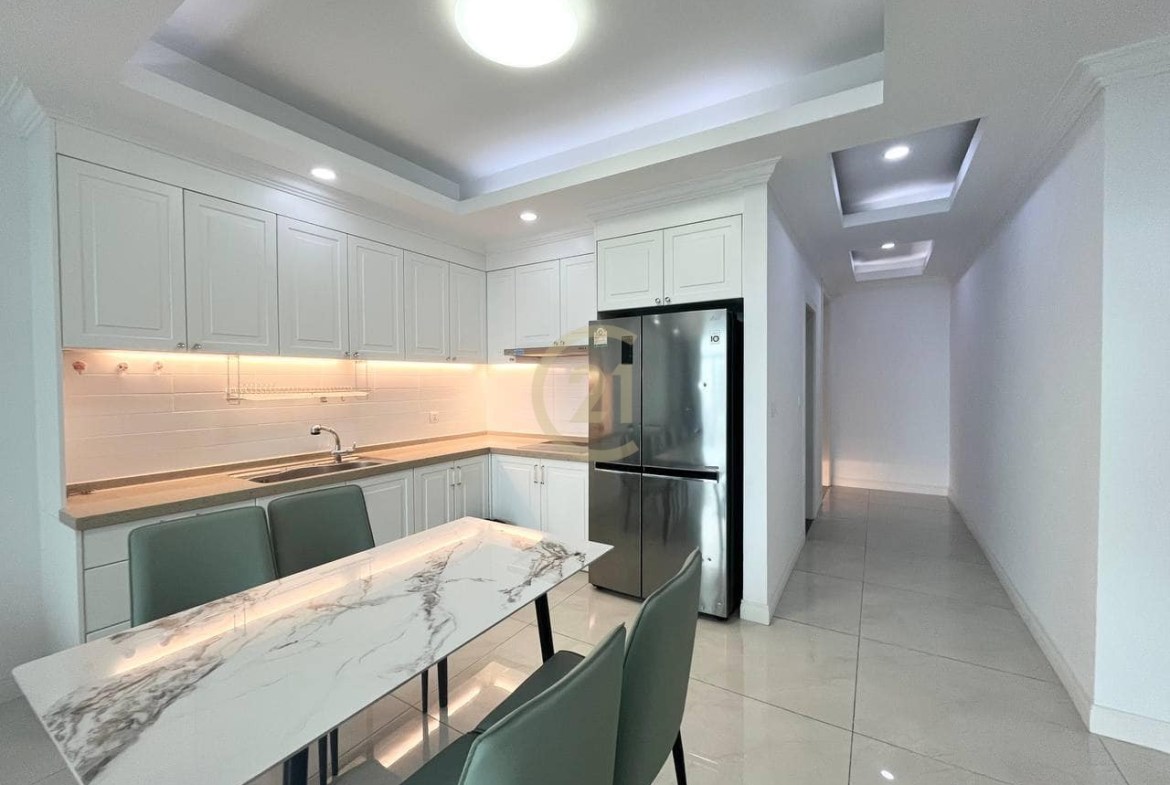 LUXURIOUS TWO BEDROOM FOR RENT