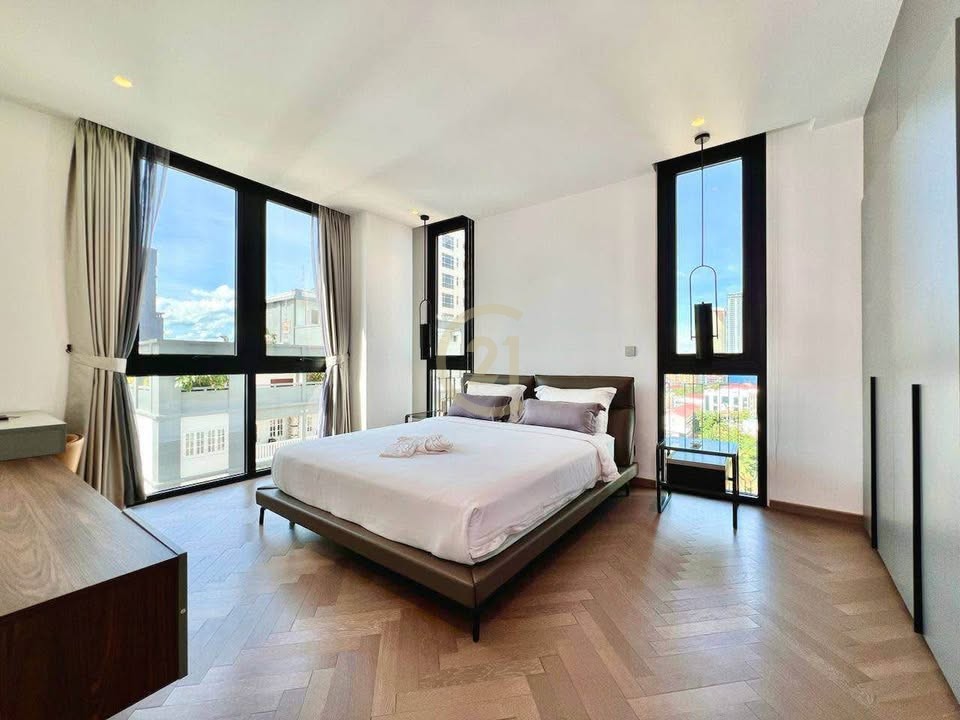 PREMIUM THREE BEDROOM FOR RENT