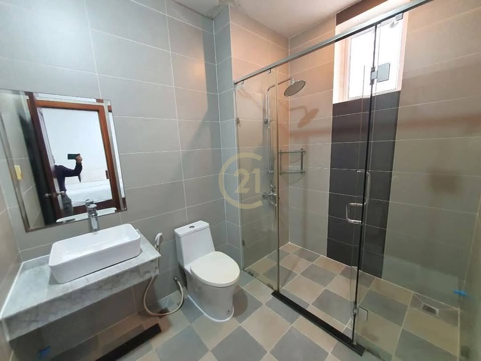 MODERN TWO BEDROOM FOR RENT