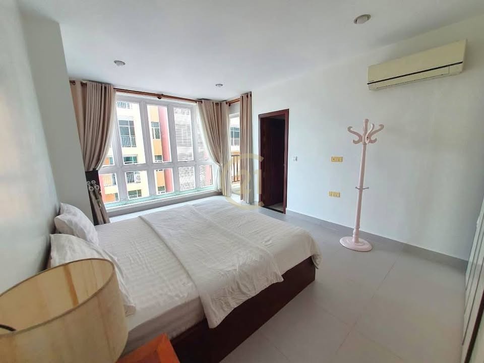 MODERN TWO BEDROOM FOR RENT