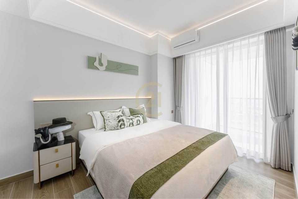 VINTAGE TWO BEDROOM FOR RENT